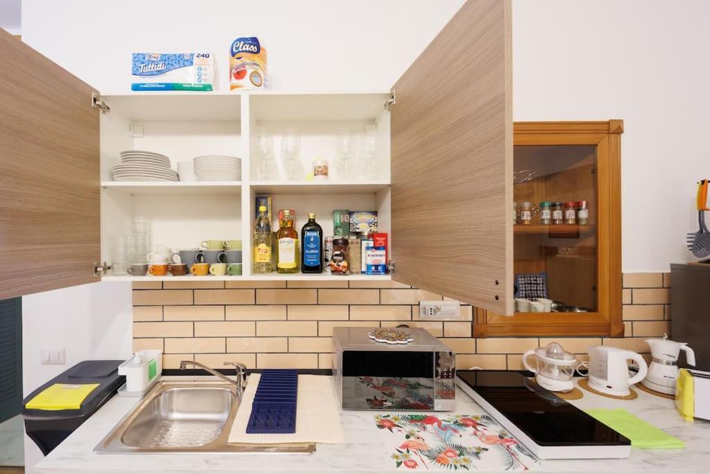 Dante Super Next Metro By Houseinnaples Apartment Naples